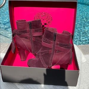 Vince Camuto heeled booties
